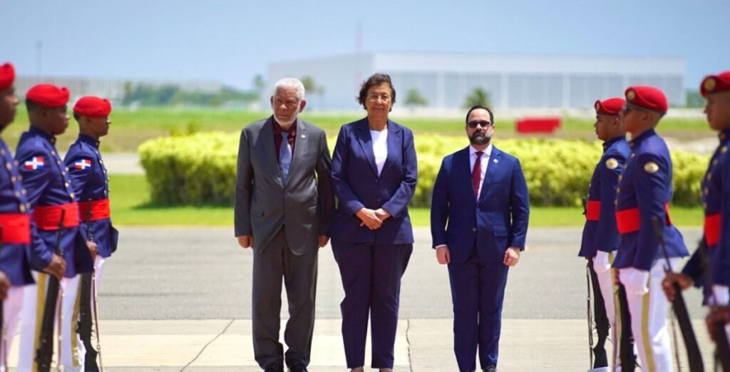 Abinader recibirá a presidenta de Surinam en visita oficial marcada por honores y acuerdos
