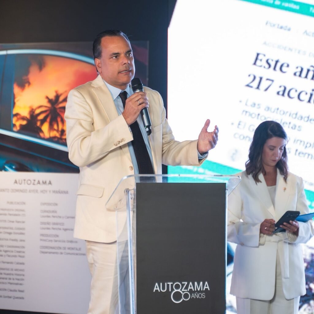 Obra sobre Santo Domingo destaca décadas de desorden urbano y respuestas limitadas