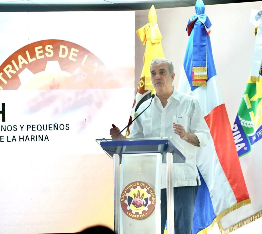 Abinader ratifica respaldo a los industriales de harina y promete sostener el precio del pan
