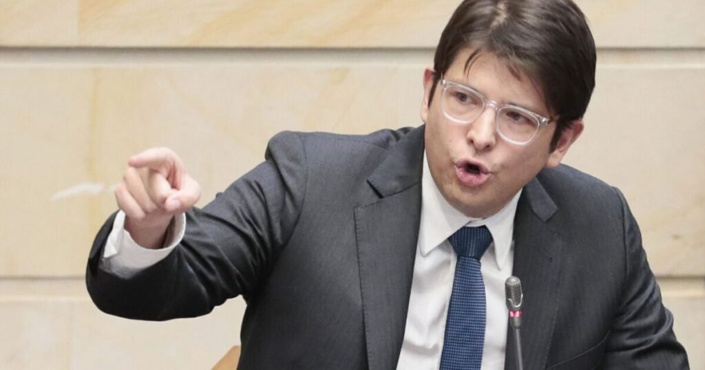 A un año del ataque contra Miguel Uribe, siguen abiertas las dudas sobre seguridad e impacto político en Colombia