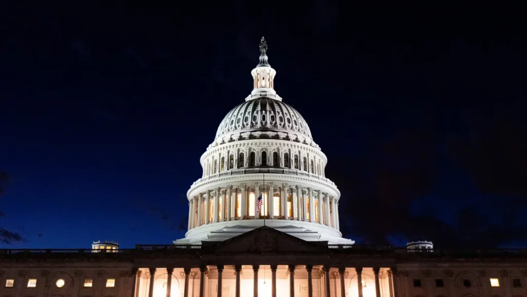 Cámara de Representantes aprueba una resolución para frenar la acción militar contra Irán y aumenta la presión sobre Trump