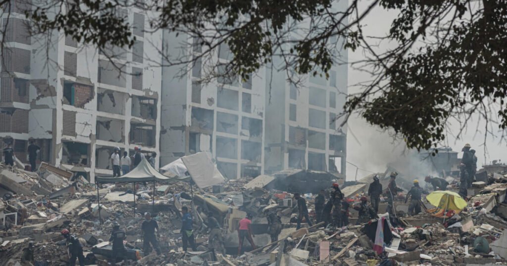 Venezuela eleva a 1,450 los muertos y agrava el recuento tras el doble terremoto