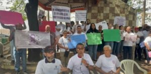 Pacientes de Alto Costo relatan demoras, gastos y pérdida de bienes para seguir tratando su enfermedad