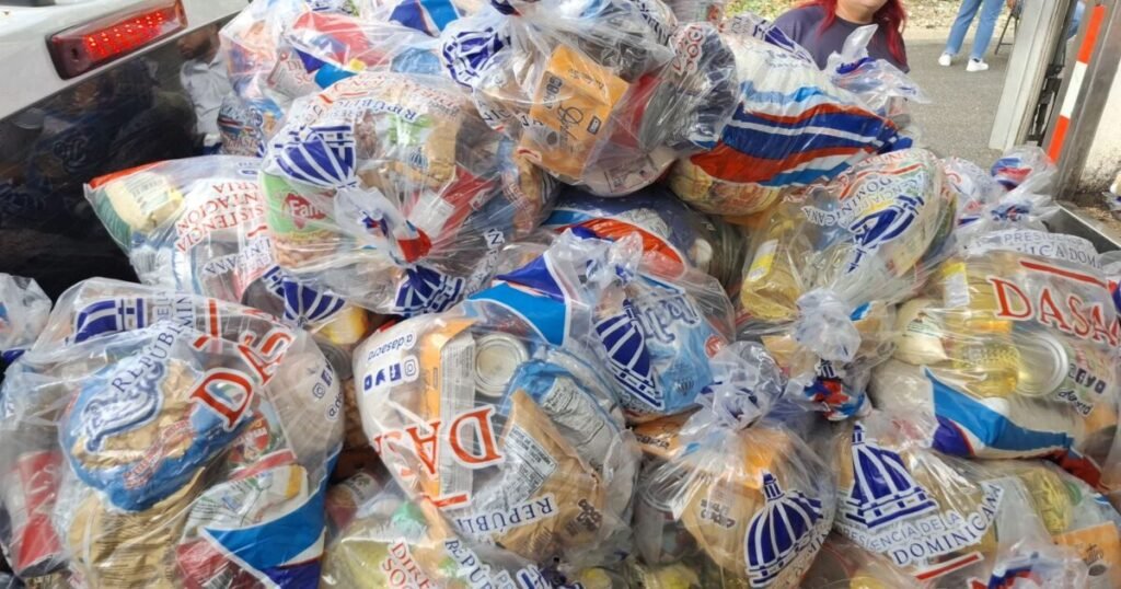 Santiago recibe más de 26 mil kits de alimentos y la asistencia vuelve a evidenciar la precariedad social