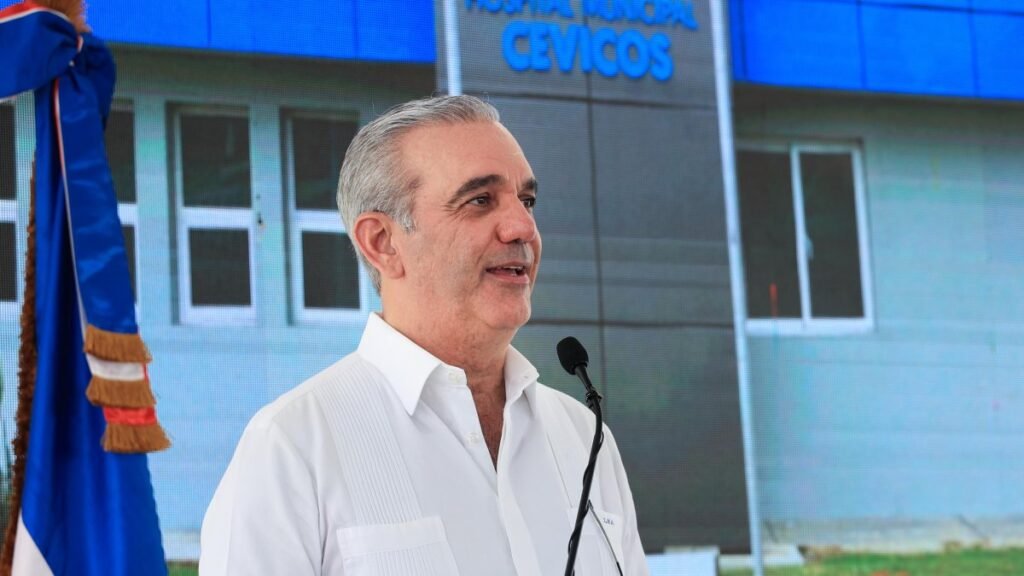 Abinader presenta hospital en Cotuí mientras el proyecto continúa en diseño