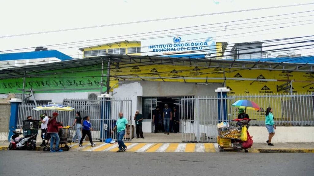 Conocerán hoy en Santiago medida de coerción por presunto desvío de fondos para pacientes con cáncer