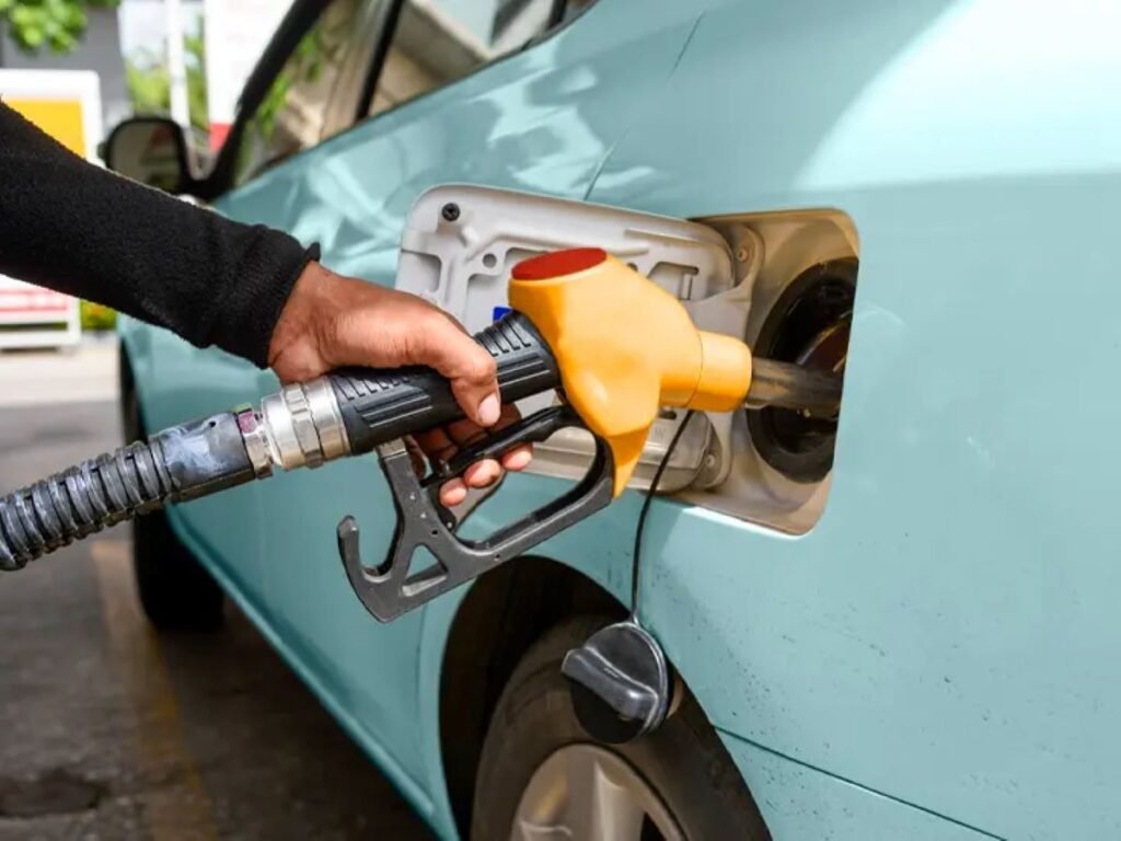 Combustibles acumulan alza de 15.6% mientras los subsidios alivian parte del impacto fiscal