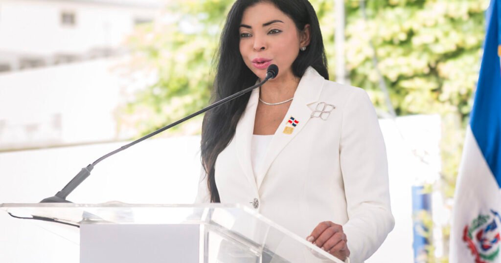 Yeni Berenice reafirma su ofensiva contra la corrupción ante fallos que avivan dudas