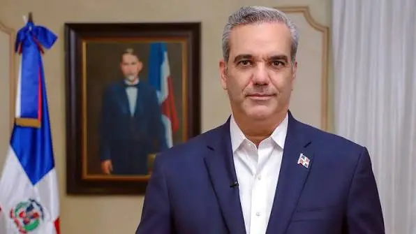 Abinader promulga la ley anticrisis y apunta a recaudar más de RD$60,000 millones