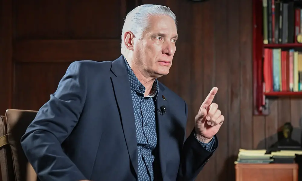 Díaz-Canel abre la puerta a negocios dominicanos en Cuba en plena presión económica