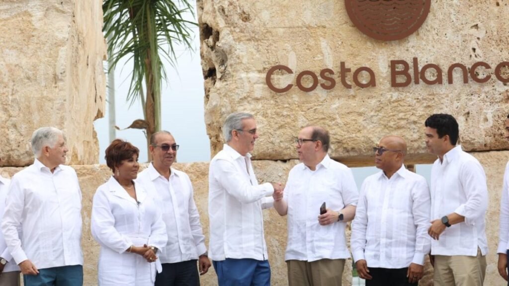 Abinader presenta plan de más de RD$20 mil millones para Boca Chica y aumenta la presión por resultados