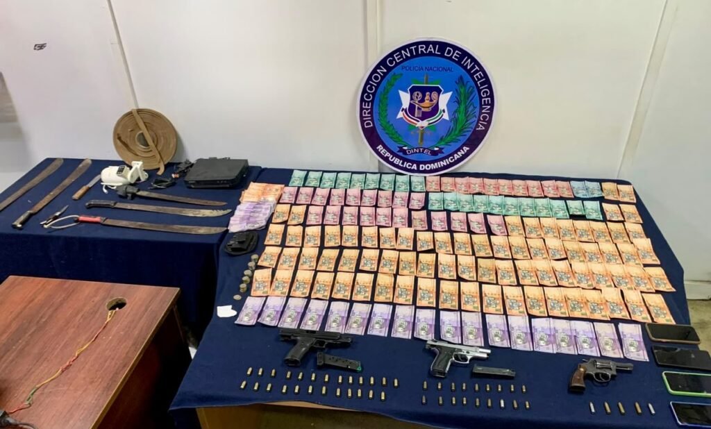 Seis detenidos en Santiago y por ciberfraudes reavivan la presión sobre la seguridad ciudadana