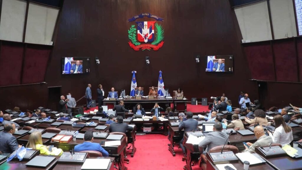 Reforma laboral vuelve al Congreso en cuenta regresiva tras más de un año y medio de trámites
