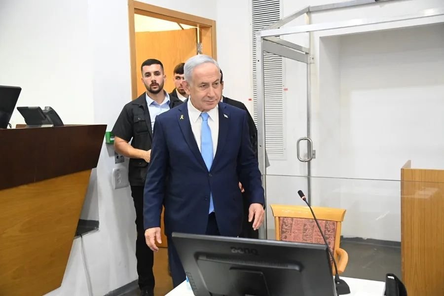 Netanyahu acusa a la Fiscalía de actuar como un ‘Estado policial’ al cerrar su testimonio