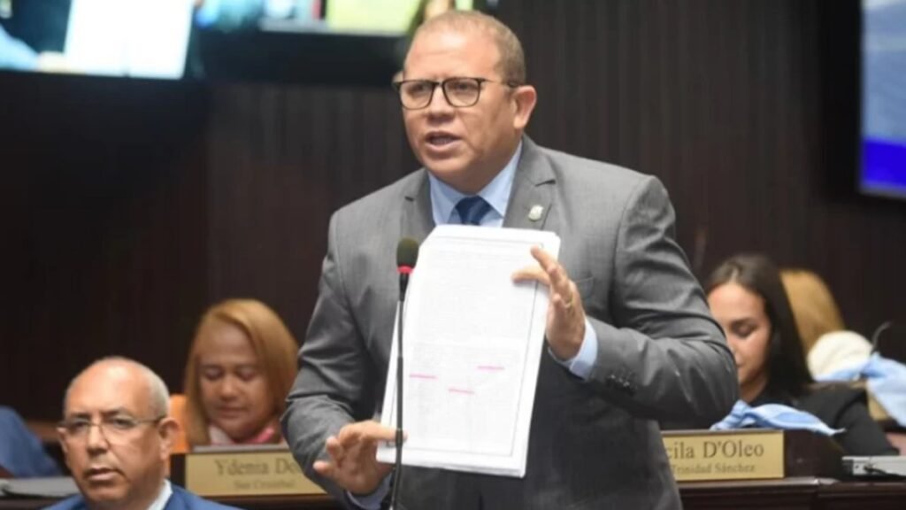 FP devuelve a comisión la reforma laboral tras objetar 20 artículos