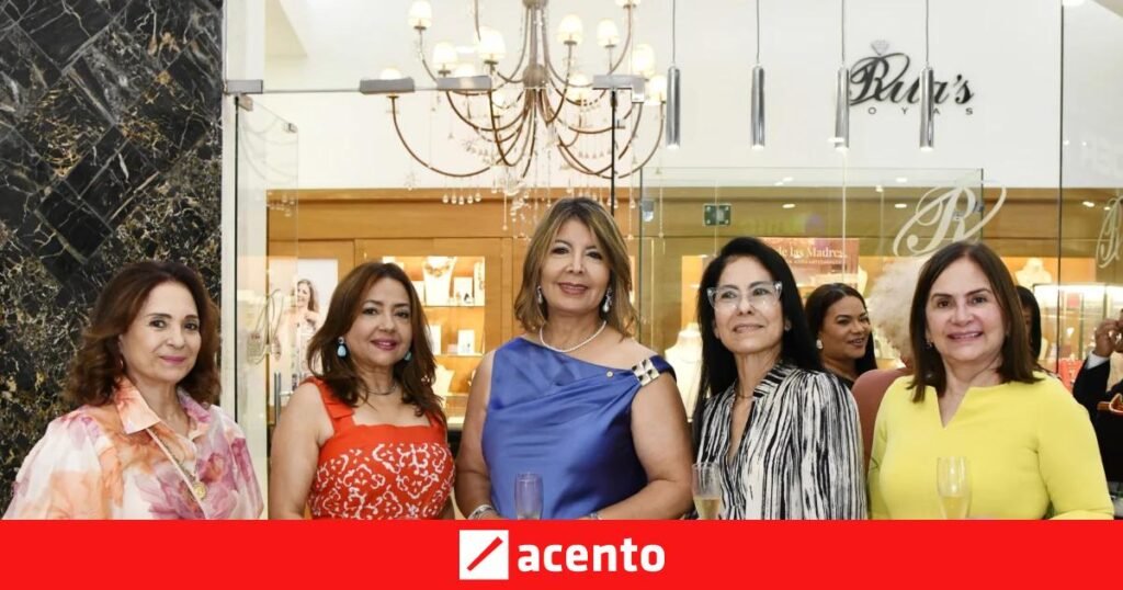 El larimar y el ámbar destacan en BlueMall, con el reto de llevar su valor cultural a más públicos