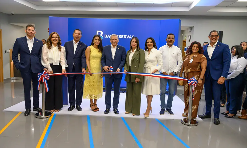 Banreservas se expande en SD Oeste mientras persiste la exigencia de que la cercanía prometida se traduzca en resultados