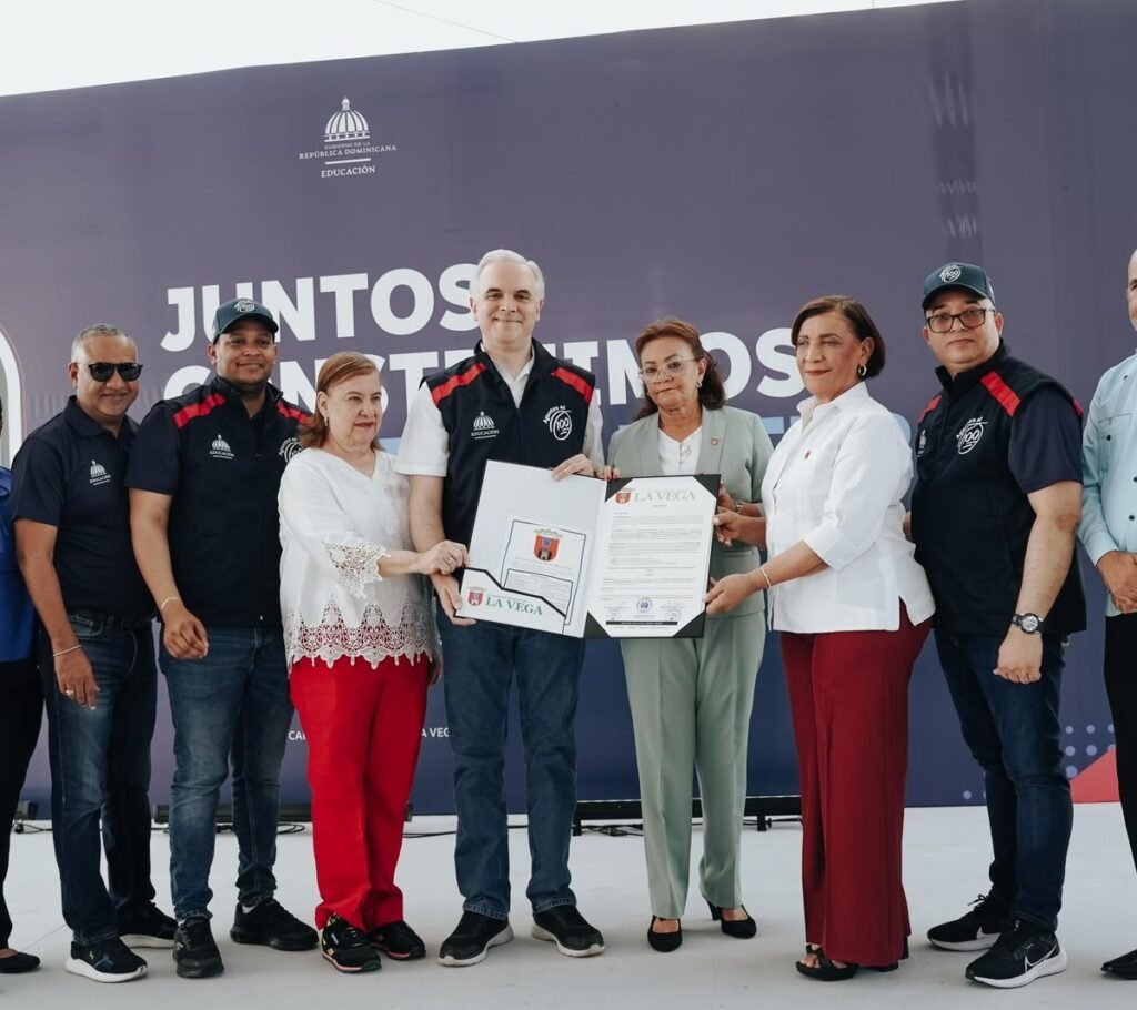 De Camps lidera en La Vega la jornada ‘Escudo contra la Violencia 3K’ con llamado oficial a reforzar la paz