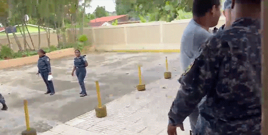 Mantequilla aparece con camiseta gris en Monte Plata durante nueva cita judicial