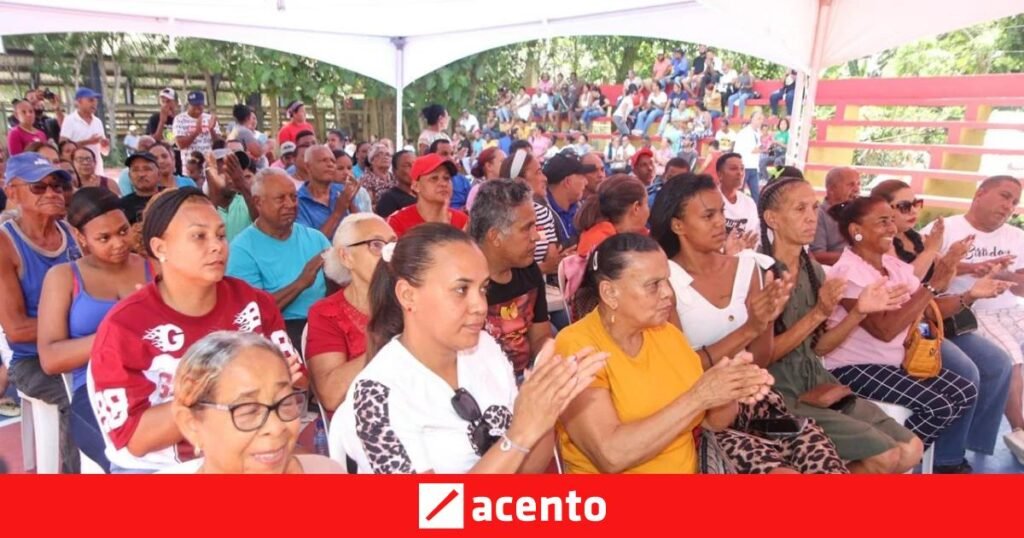Gobierno entrega más de RD$4 millones en bono de emergencia por lluvias en Espaillat