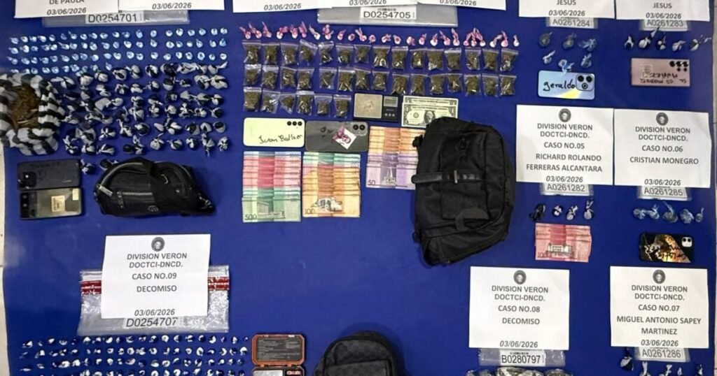 Verón-Punta Cana: 10 detenidos y más de 1,400 gramos incautados en operativos contra el microtráfico
