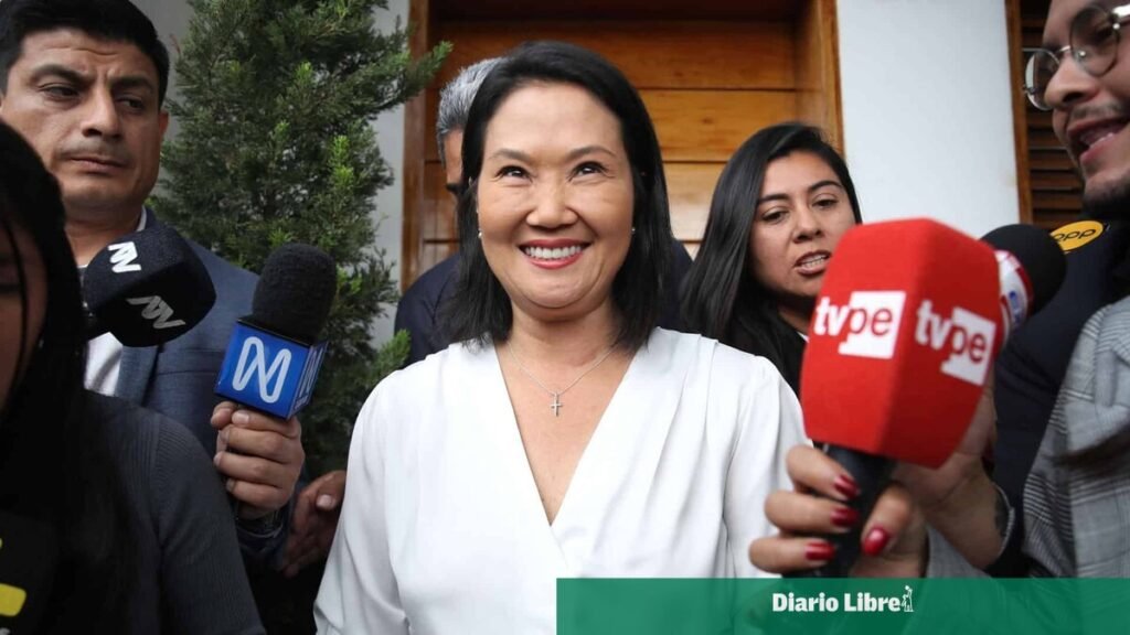 Perú define la presidencia con una ventaja mínima de Fujimori y la negativa de Sánchez a aceptar el resultado