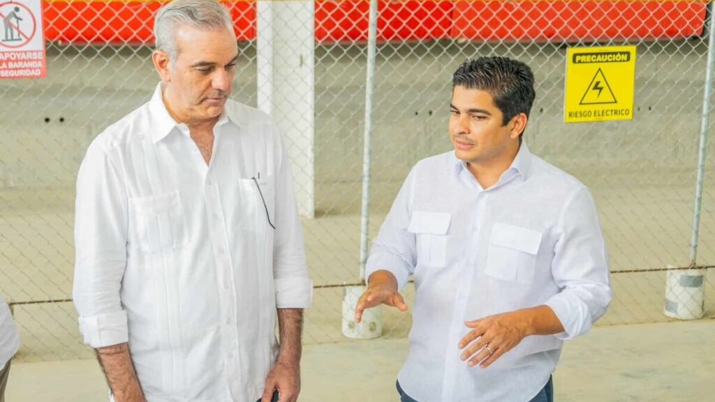 Abinader prevé para diciembre la puesta en marcha del Monorriel de Santiago, aún en fase de terminación