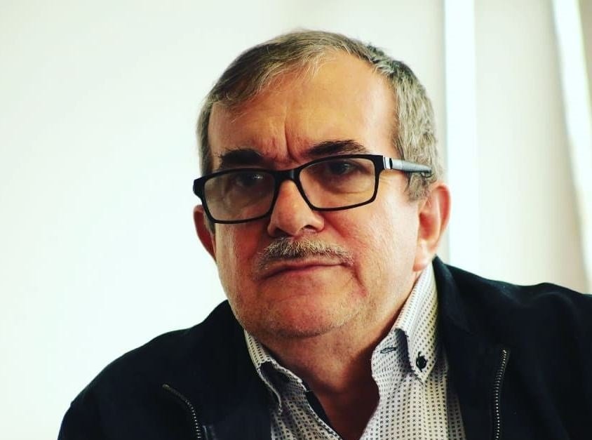 Timochenko apoya a Cepeda y cuestiona con dureza la gestión de Petro