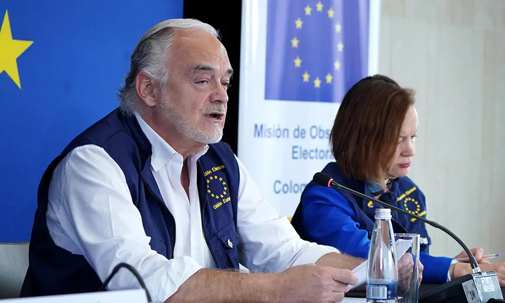 UE niega fraude en el escrutinio colombiano, aunque siguen las dudas por las denuncias