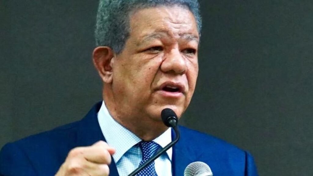 Leonel reclama retirar el alza de impuestos y acusa al Gobierno de chocar con sus propias cifras