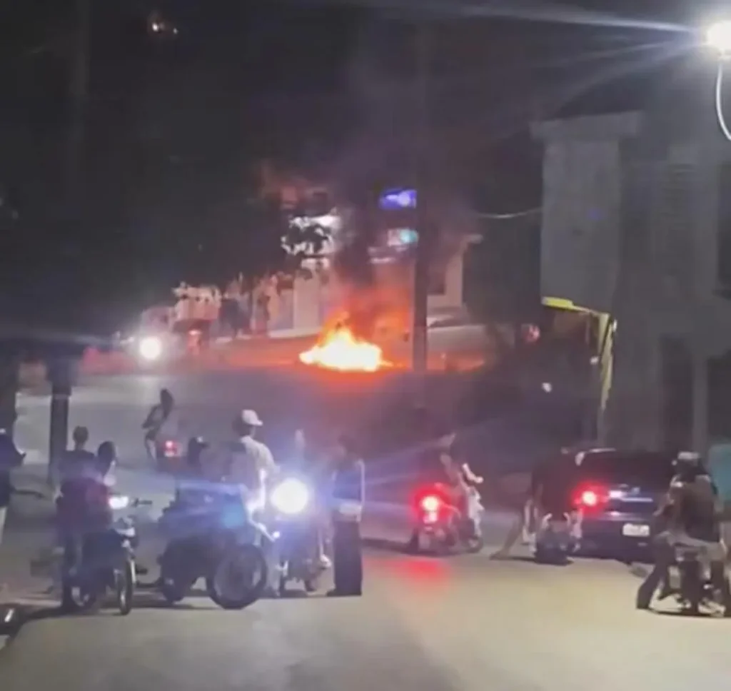 Protestas en El Seibo tras la muerte de un joven en un retén policial