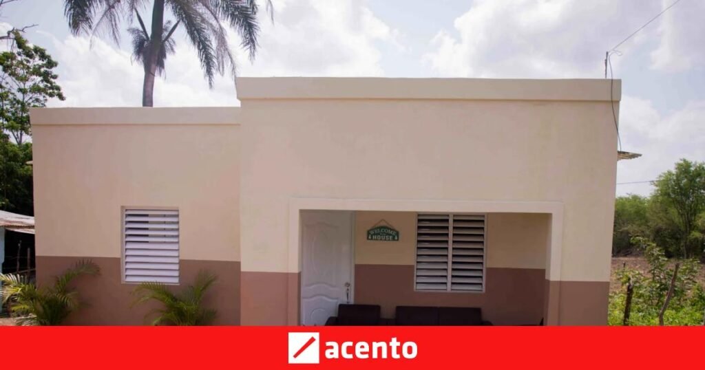 Gobierno entrega casa a familia afectada por incendio, pero deja sin explicar costo y alcance de estas ayudas