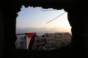 Exjefes de seguridad señalan al Gobierno de Netanyahu por frenar respuesta ante violencia colona