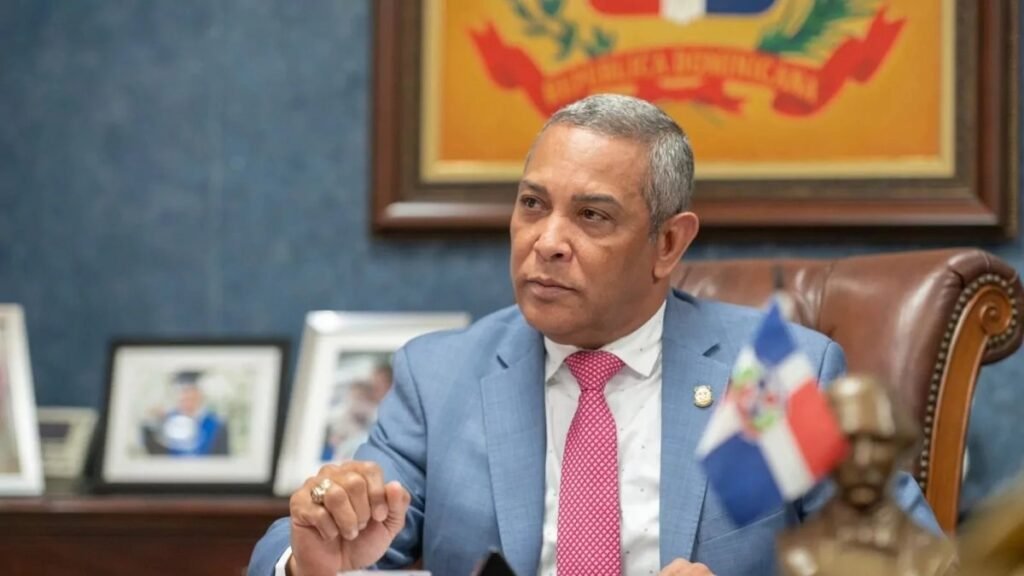 Senado concluye la reforma policial y mantiene bajo examen el control sobre la institución