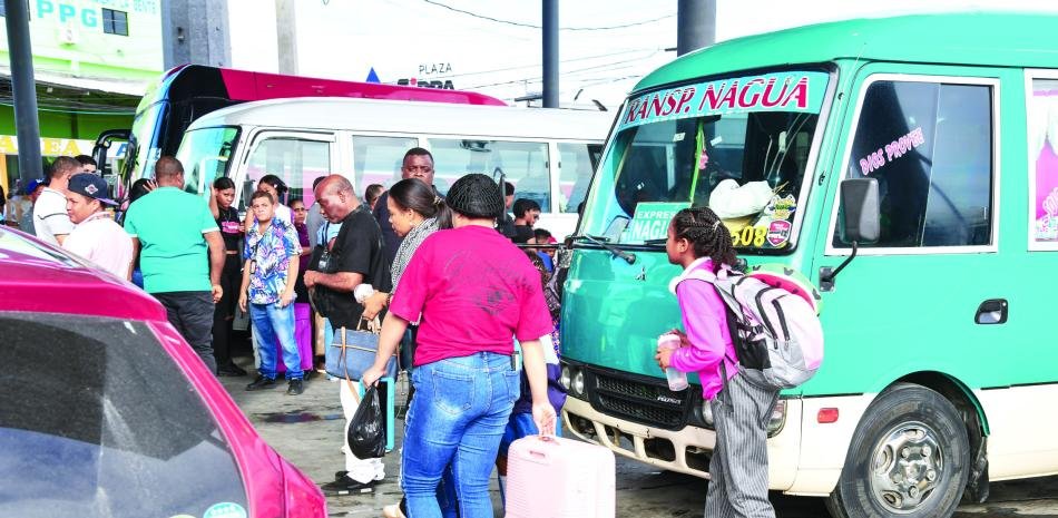 Transportistas activarán alzas en 47 rutas y reclaman subsidios que, dicen, nunca llegaron