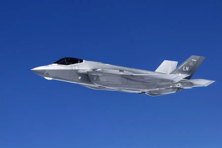 EE.UU. reanuda los bombardeos sobre Irán en una nueva jornada de escalada