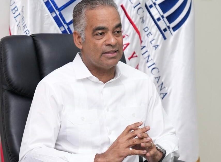 Joel Santos asume la coordinación del CUED y del Gabinete de Energía
