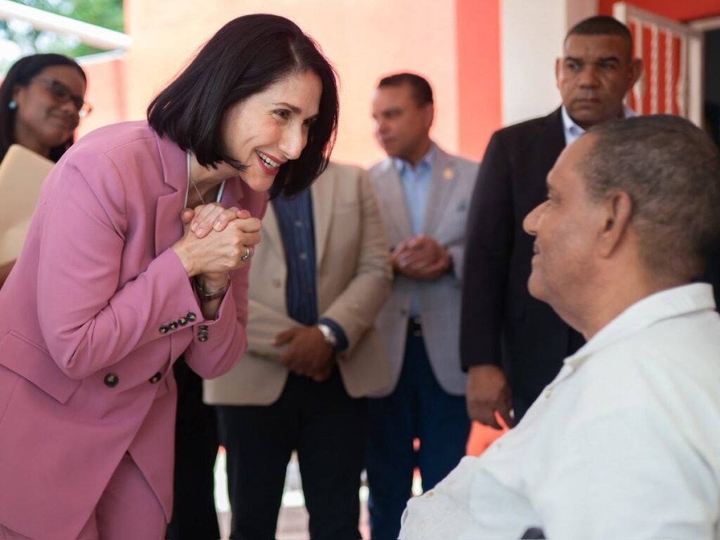 Visita de Raquel Arbaje a centro de salud mental pone el foco en carencias que el propio Gobierno admite al escuchar al personal