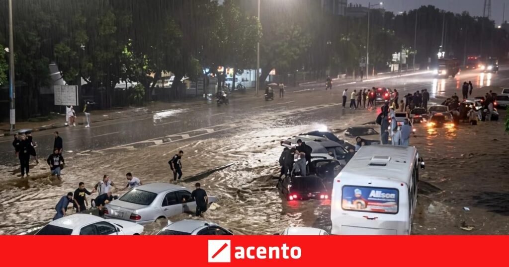 Lluvias en Caracas dejan desbordes, cierres viales e inundación en el Metro