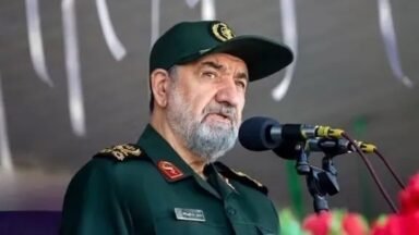 Irán endurece sus amenazas sobre el petróleo y avisa de represalias regionales