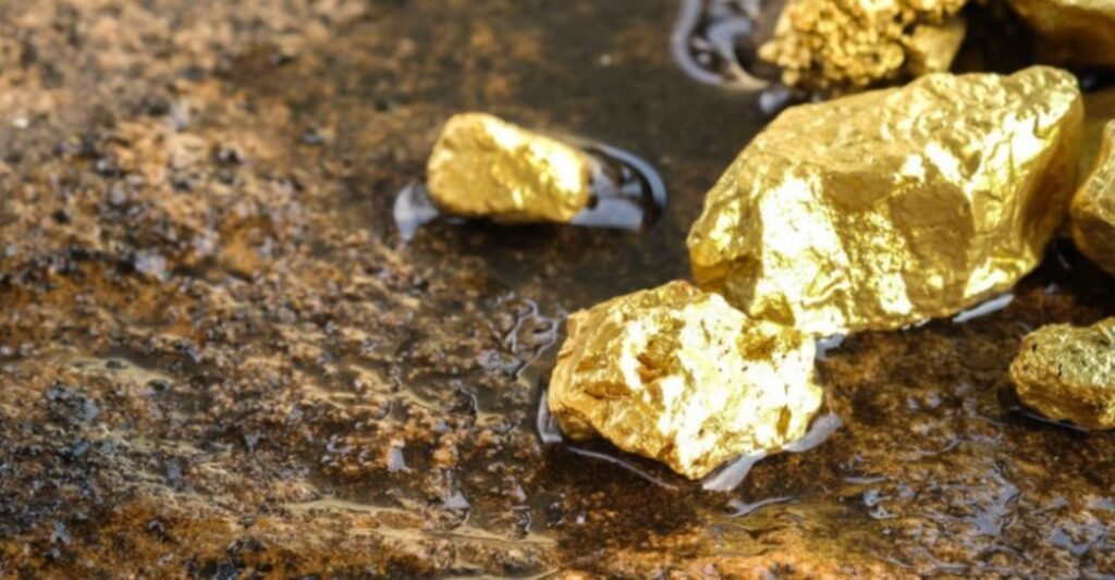 El oro ya concentra 21.3% de las exportaciones y expone mayor dependencia de materias primas