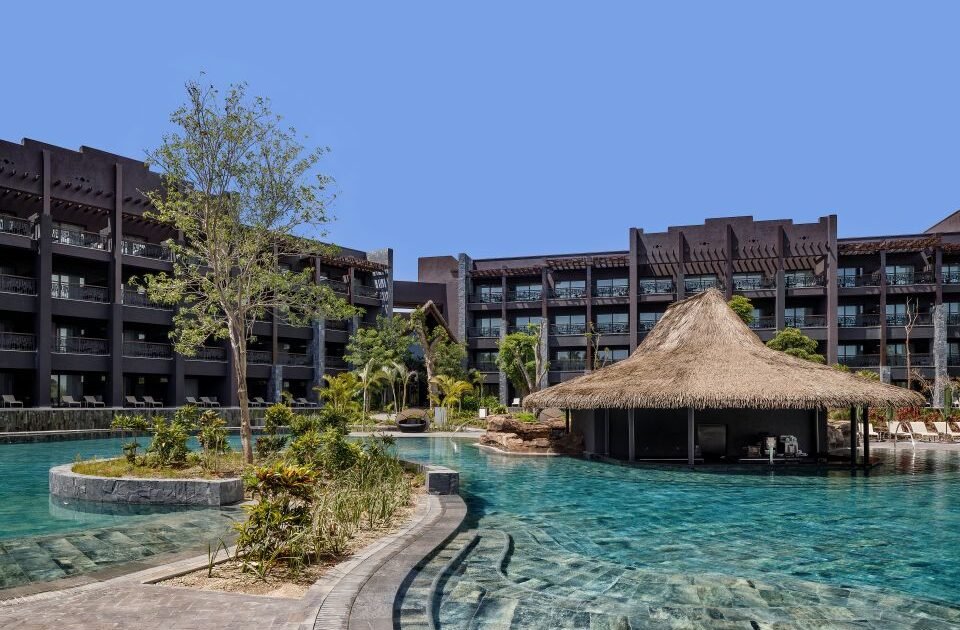 Punta Cana suma tres resorts de Lopesan y 300 millones, con más presión por fiscalizar el modelo turístico