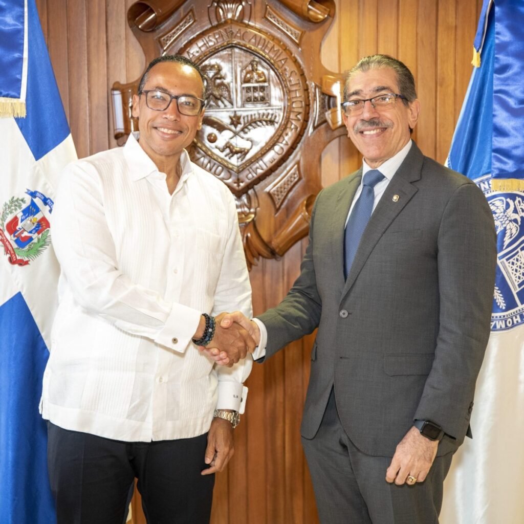 UASD y Pasaportes pactan oficinas biométricas en recintos universitarios, con apertura gradual