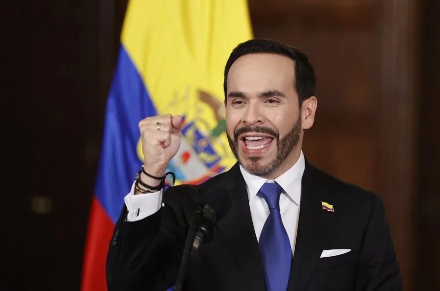 De la Espriella da por cerrados los diálogos con grupos armados y revoca sus designaciones