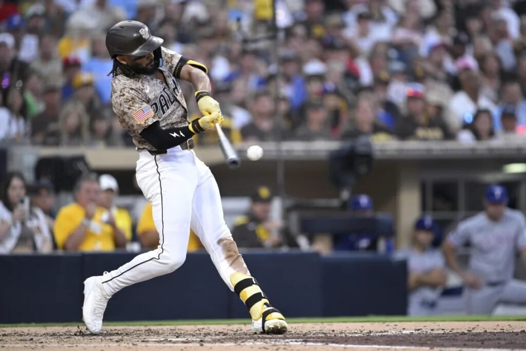 Tatis Jr. recupera el poder en el momento decisivo para los Padres