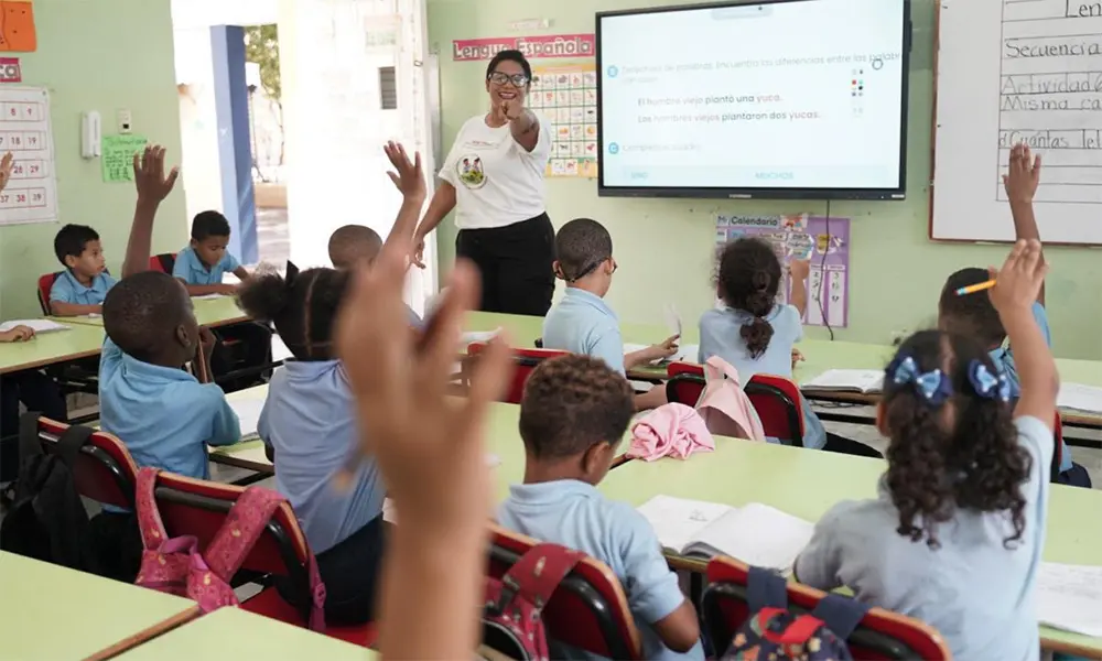 Minerd proclama cobertura total de docentes para 2026-2027, pero admite vacantes puntuales durante el año