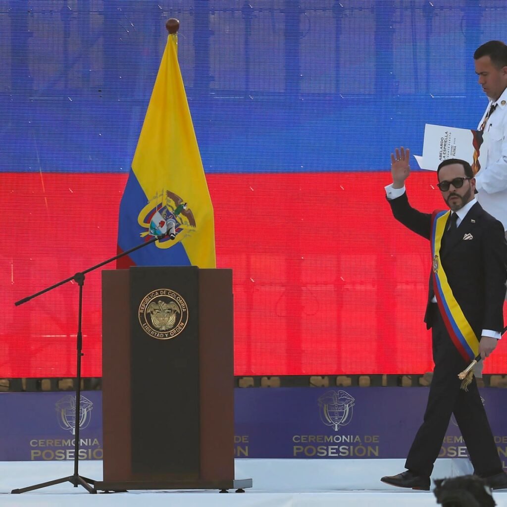 De la Espriella deja la Arena USC y lleva su primer discurso a un cuartel