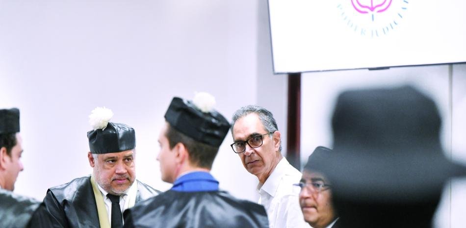 Caso Senasa sigue sin acusación: defensa de Santiago Hazim avala más tiempo al Ministerio Público
