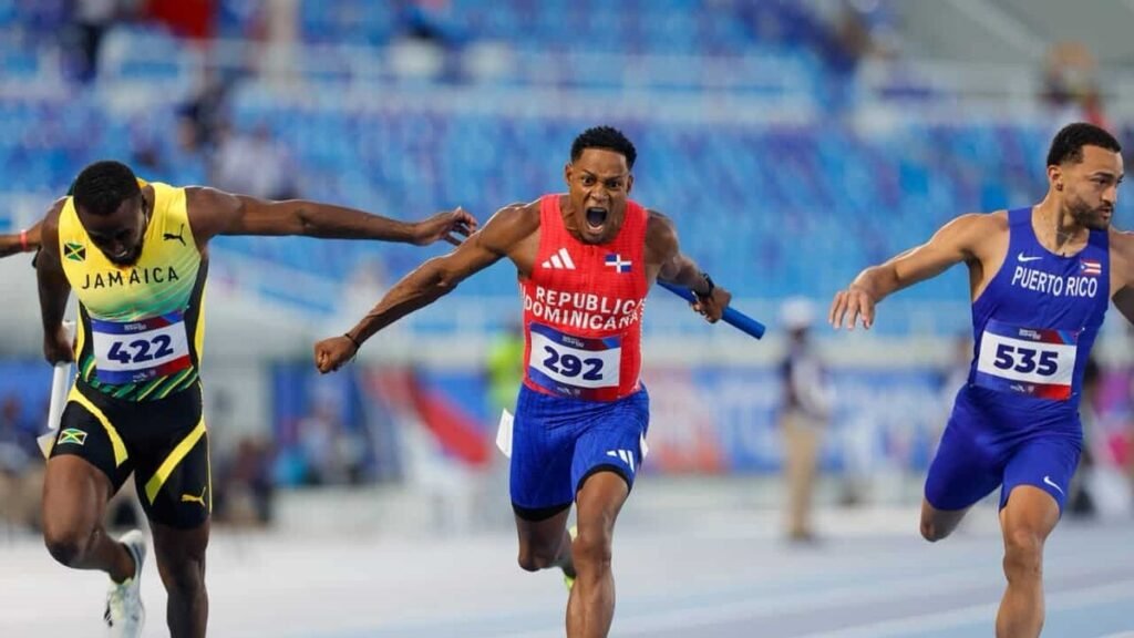 Dominicana impone récord y oro en el 4x100, con presión añadida sobre Santo Domingo 2026