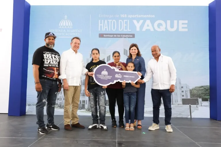 Gobierno entrega 168 apartamentos en Hato del Yaque y mantiene en marcha la segunda etapa de Mi Vivienda